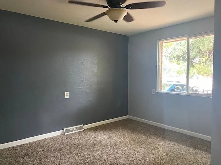 405 Pace St — Photo 15