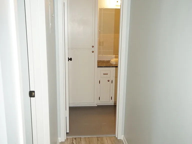 Maple Commons Apartments — Photo 28