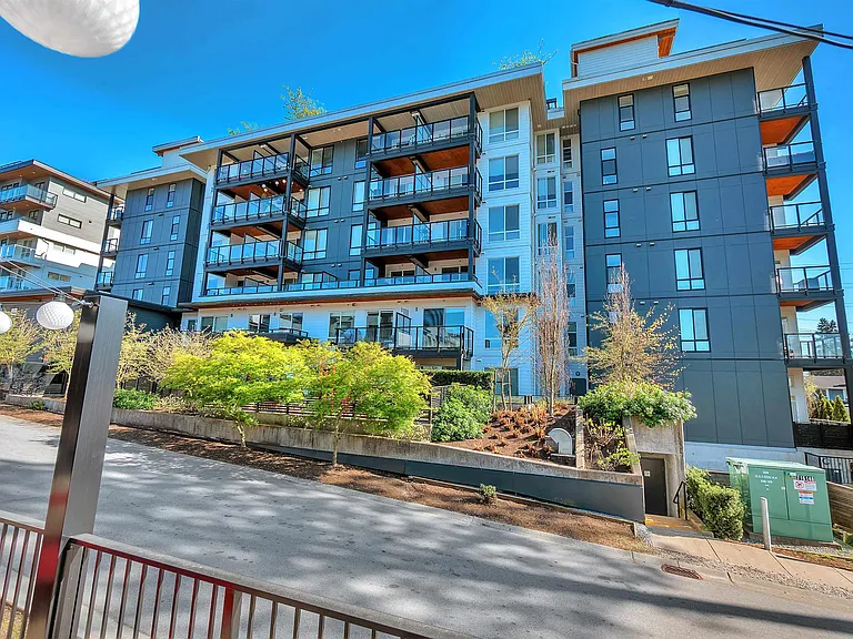707 Como Lake Ave #212 — Photo 31
