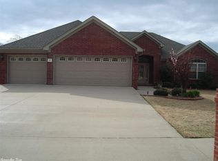 120 Lakeland Dr, Cabot, AR 72023