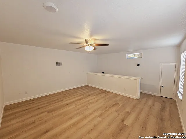 6700 Yellow Rose St — Photo 31