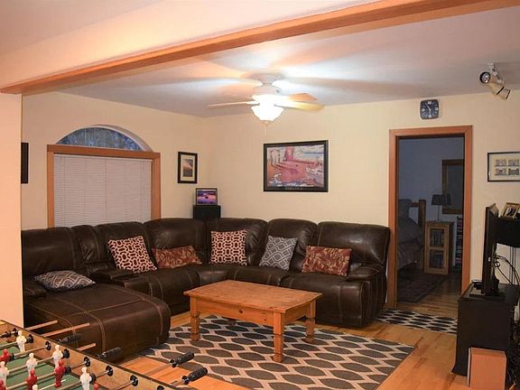 4th image of 460 Pioneer Way