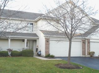 472 Heather Ct, Lindenhurst, IL 60046