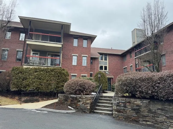 770 Salisbury St APT 533, Worcester, MA 01609