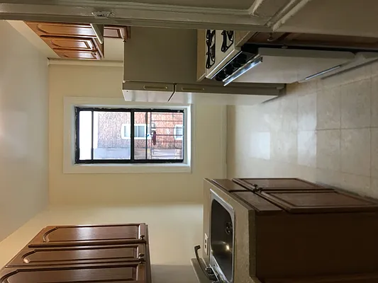 Rented by New Age Realty Group | media 2