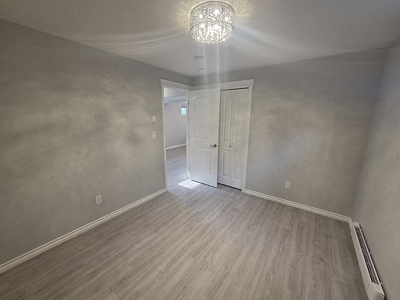 3rd image of 112 Ash St E