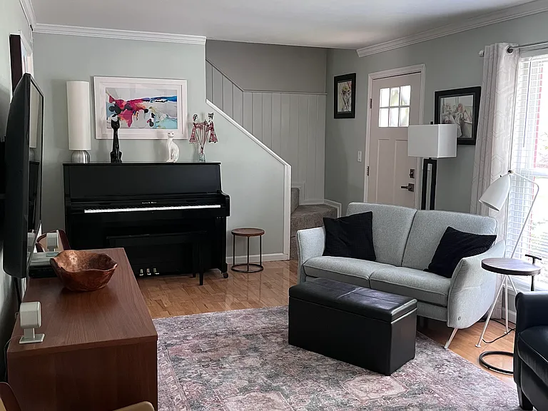 217 Pebble Glen Dr — Photo 5