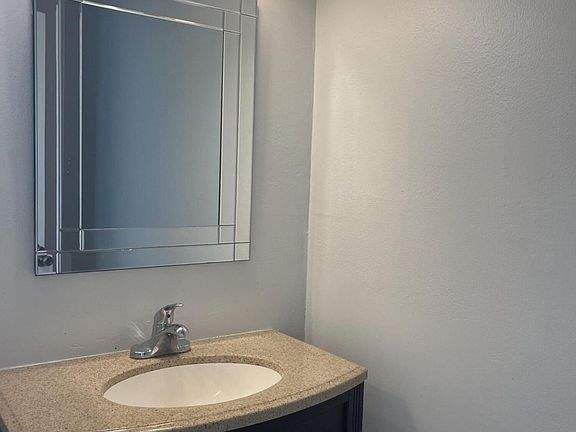 5th image of 796 Hill Dr APT A