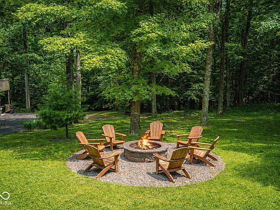 4th image of 8157 Center Lake Rd