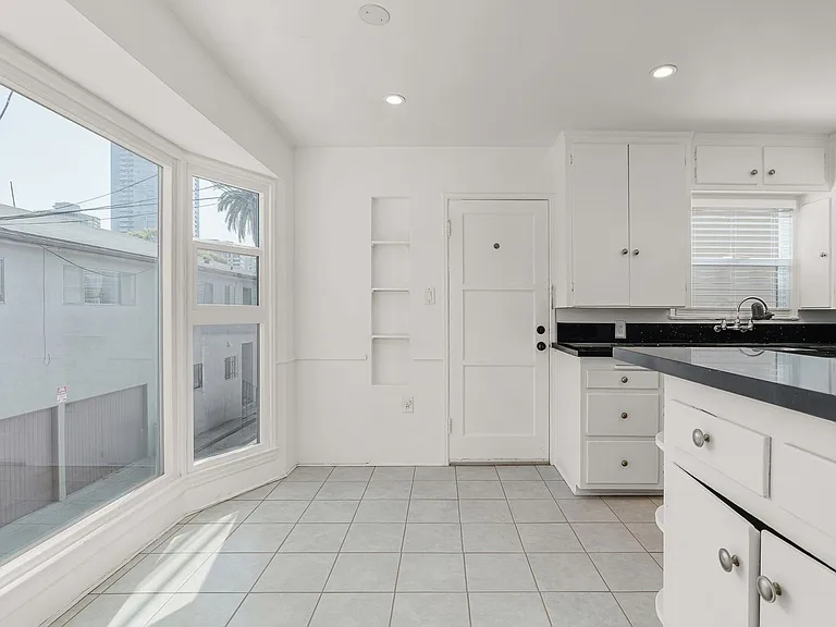 126-132 Bonito Ave — Photo 11