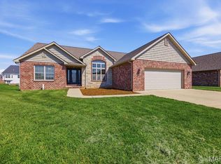 205 Crosswinds Ct, Waterloo, IL 62298