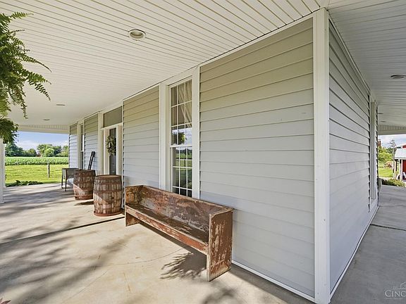 5th image of 1040 Jeffery Rd
