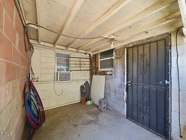 5833 Ybarra Ct — Photo 2