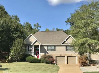 566 Creekside Dr, Summerville, GA 30747