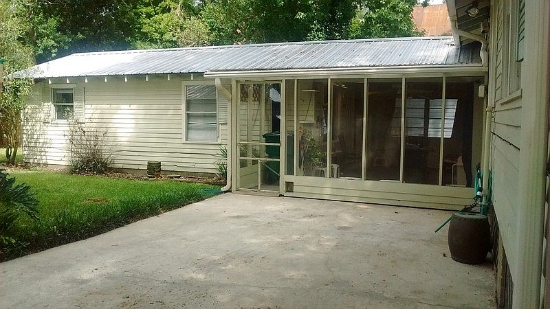 2nd image of 217 W 24th Ave