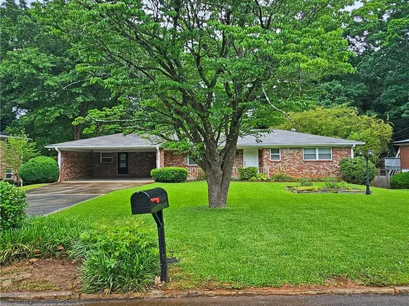 3282 Betty Cir, Decatur, GA 30032