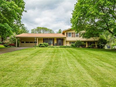 47 Round Trail Dr, Pittsford, NY, 14534