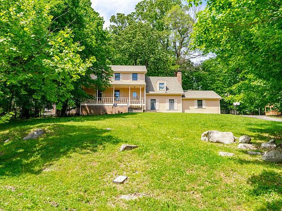 2nd image of 1607 Deerfield Dr