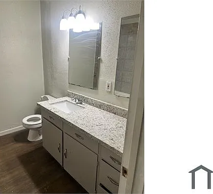 3380 Dickinson St #D — Photo 4