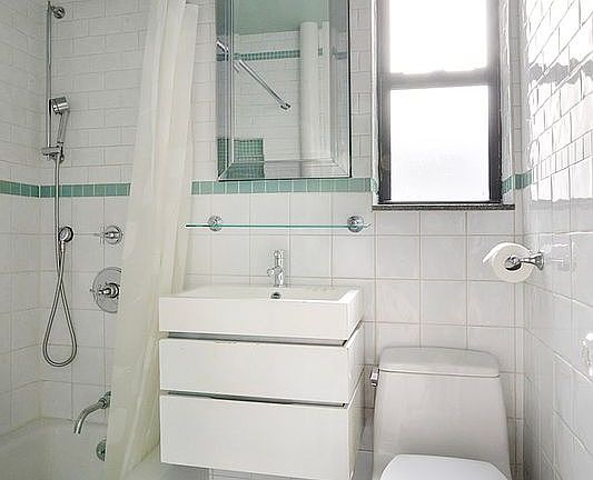 5th image of 225 E 79th St APT 6B