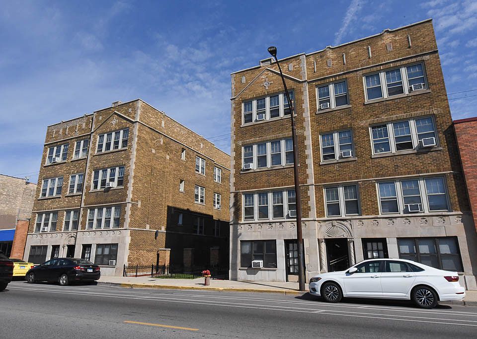 1st image of 4649.5 N Elston Ave #3E