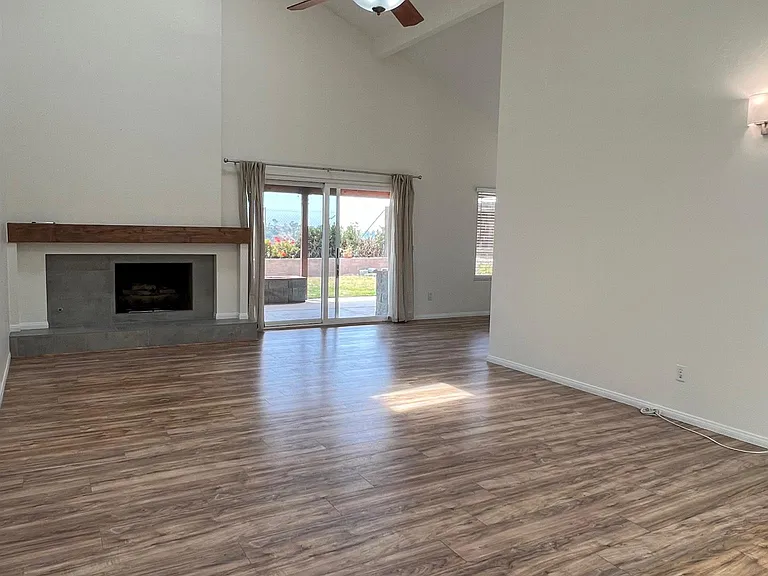 7418 Stoneview Ct — Photo 2