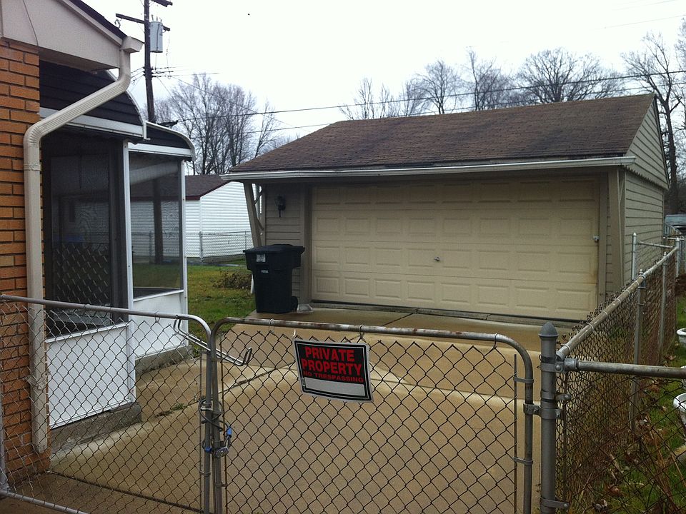 Garage & Sun Porch
