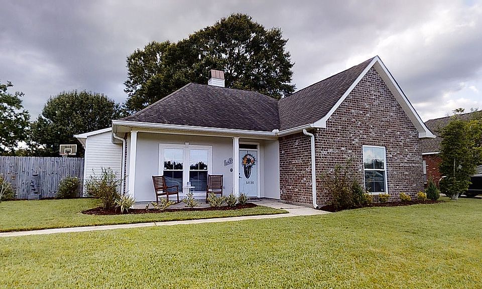 1st image of 32738 Faulkner Dr