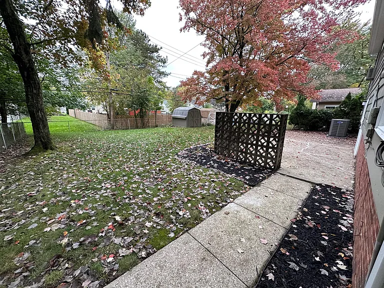 1374 Ranchland Dr — Photo 26