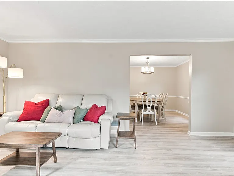 111 Launchris Dr — Photo 26