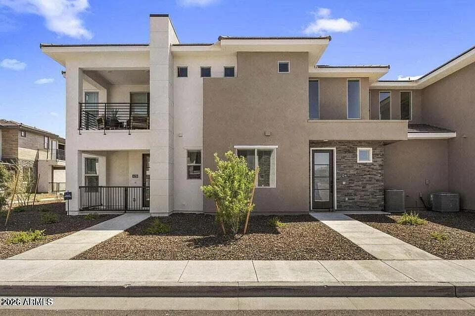 2 bed, 1315 sqft, $2,300 — Photo 2