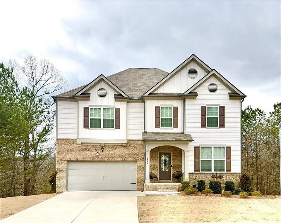 5 bed, 3.0 bath, 3244 sqft, $3,000 — Photo 1