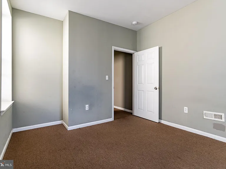 1706 N Willington St — Photo 27