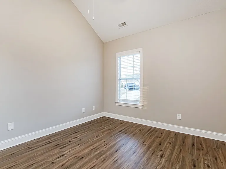 662 Landing View Dr — Photo 11