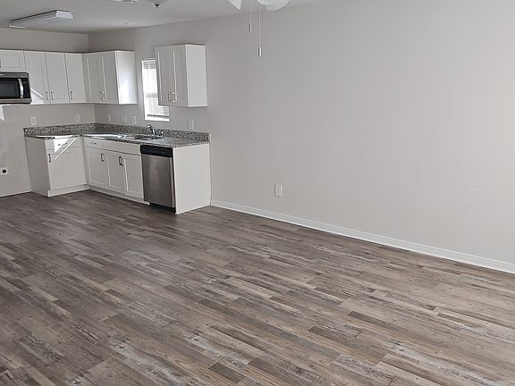 4th image of 14186 Green Wing Cir