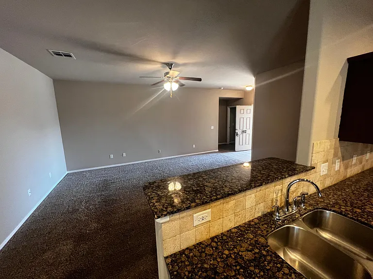 2921 Thompson Farm Ln — Photo 11