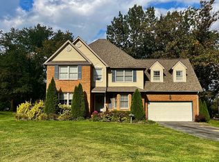 2079 Castlegreen Dr, Greencastle, PA 17225
