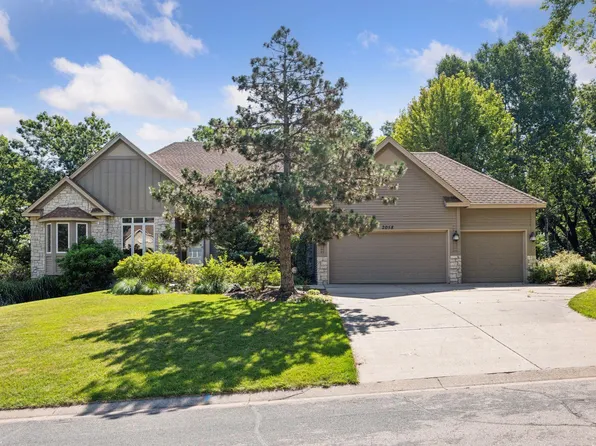 2058 Royale Dr, Eagan, MN 55122