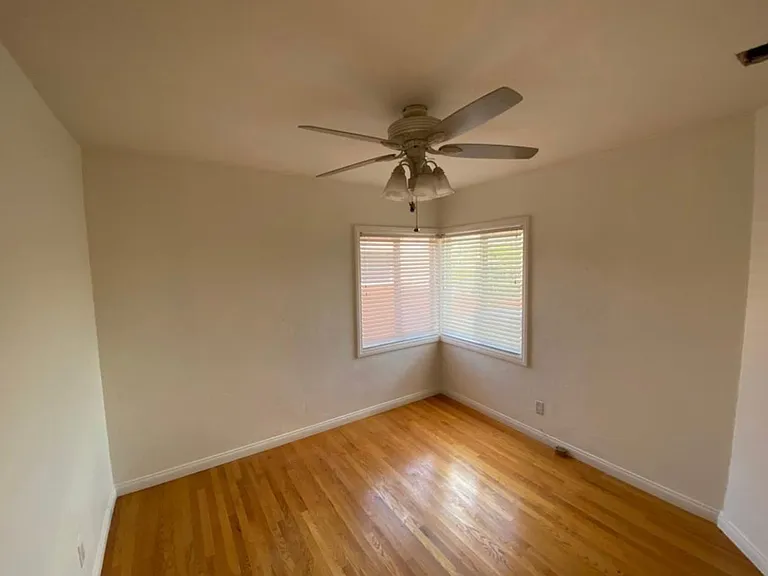 5354 E Falls View Dr — Photo 6