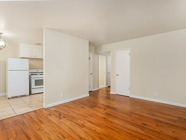 2732 San Jose Way — Photo 12
