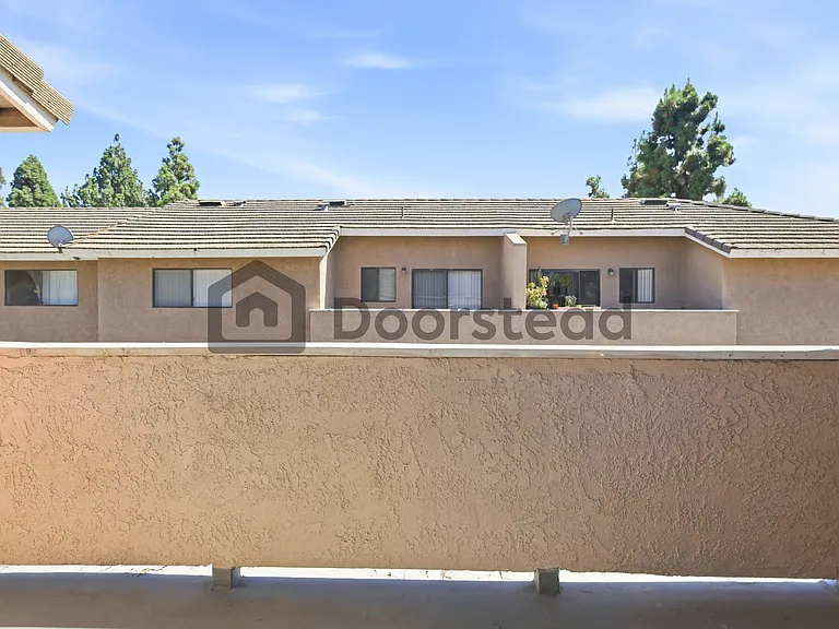 3104 Jaguar Way #B — Photo 27