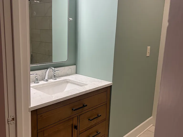 407 E High St — Photo 15