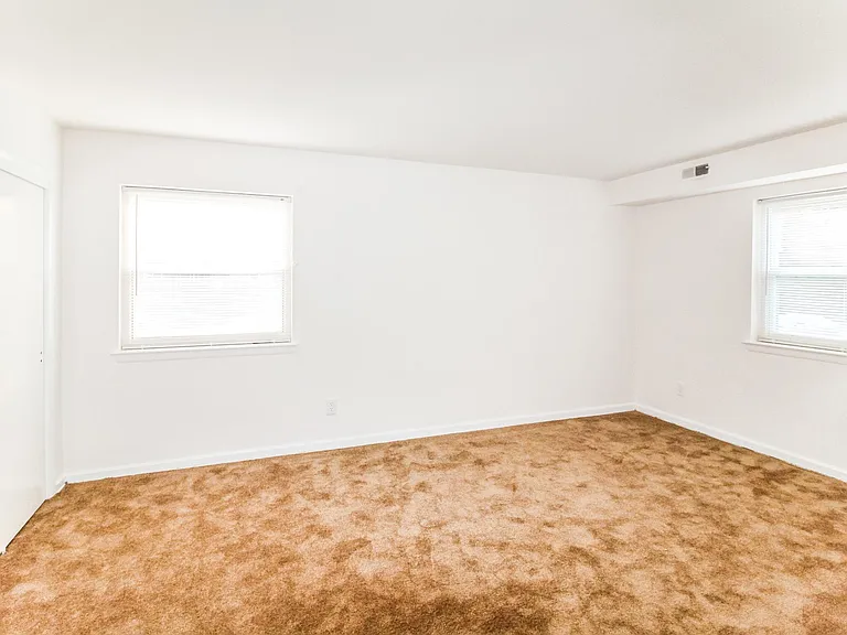 Lea Boulevard Apartments — Photo 13