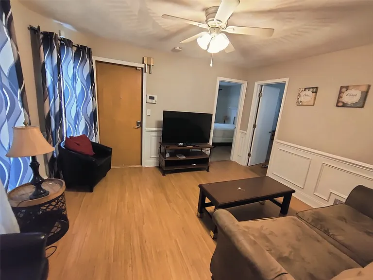 51 Allen St #1 — Photo 8