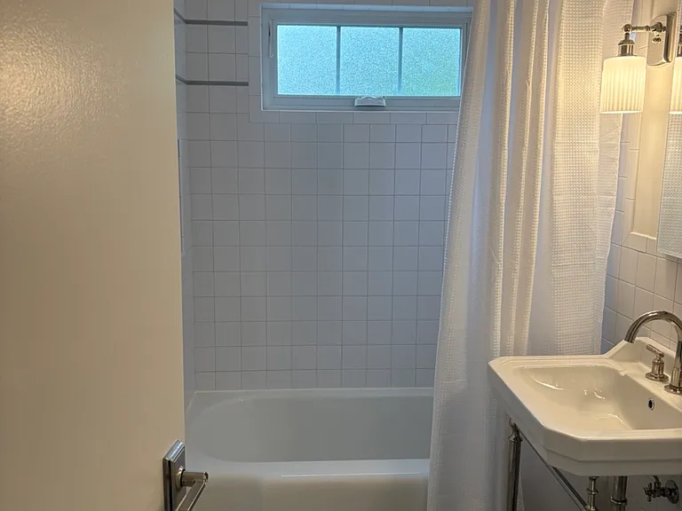 310 Linden Ave — Photo 13