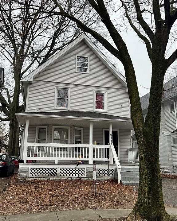 1st image of 10728 Gooding Ave