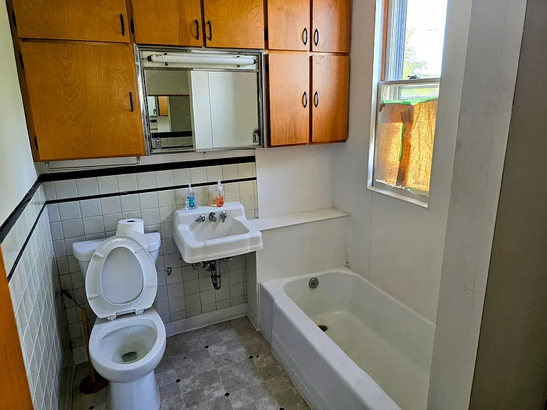 107 W Fairview Ave — Photo 8