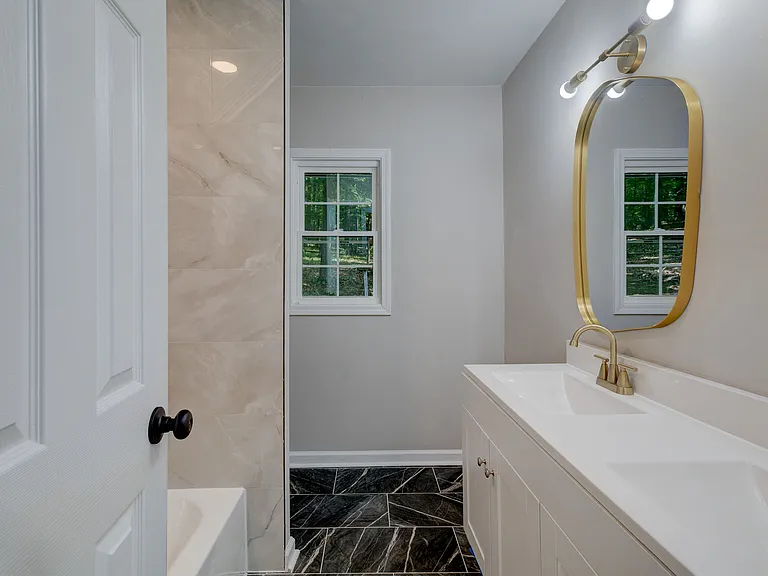 2832 Oak Ridge Ct — Photo 18
