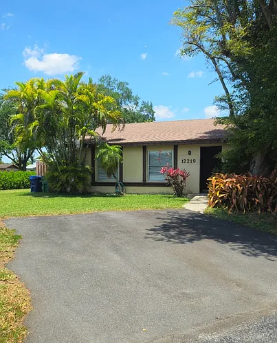 12219 SW 109th Ln Photo 1
