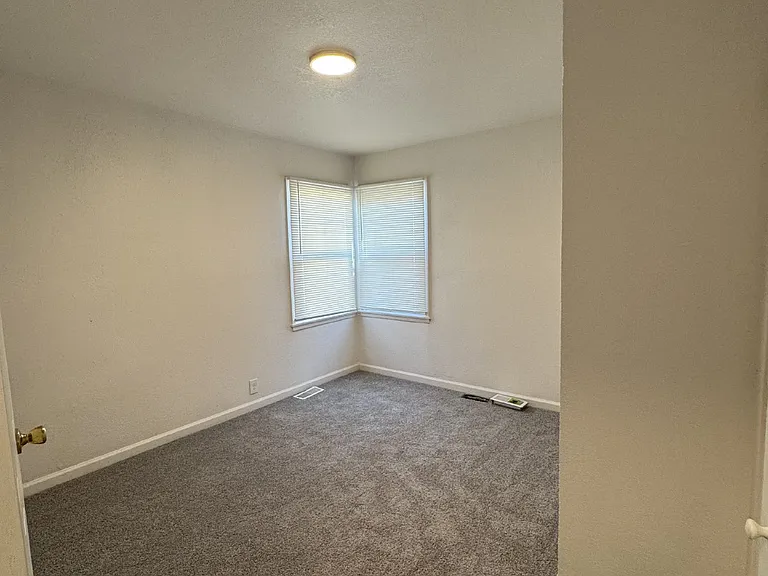 2329 S Belmont St — Photo 6